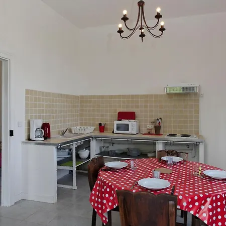 Mas Du Notaire Apartman *