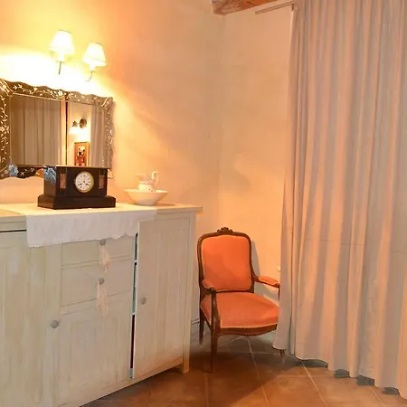 Apartment Mas Du Notaire Gallician