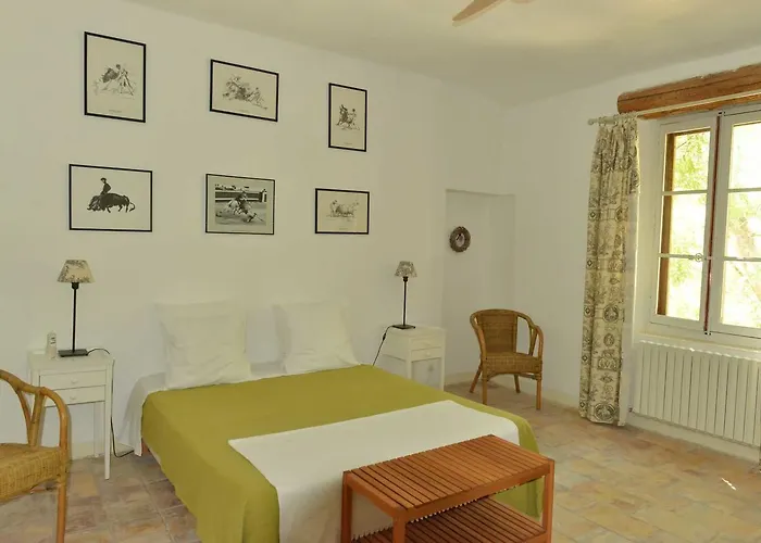 Mas Du Notaire * Gallician